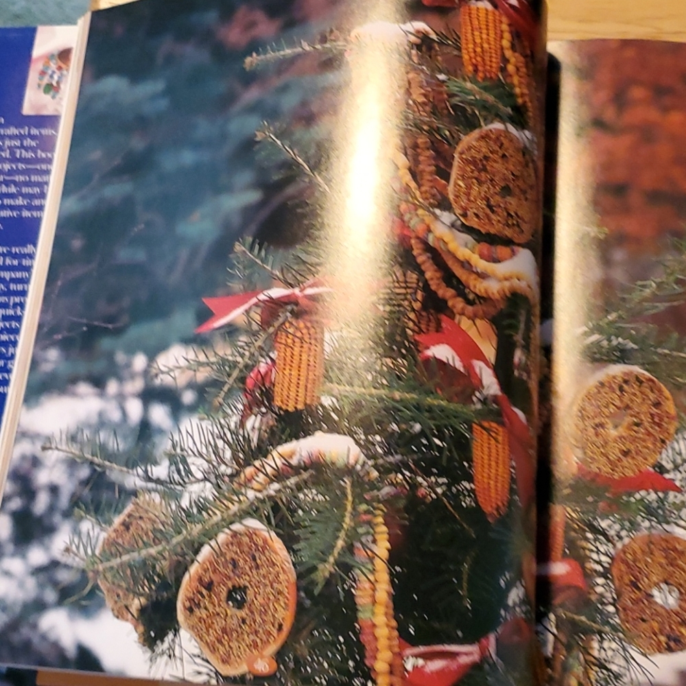 Simply Handmade Book - Picture 7 of 10